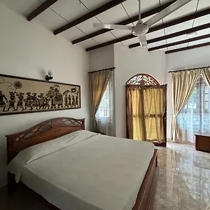 Village Hotel Negombo