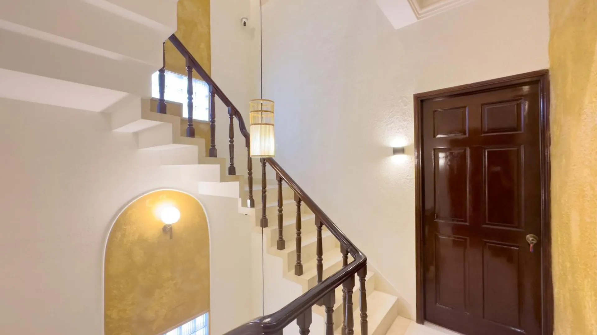 מלון הו צ'י מין סיטי Airie Living 3*,  וייטנאם