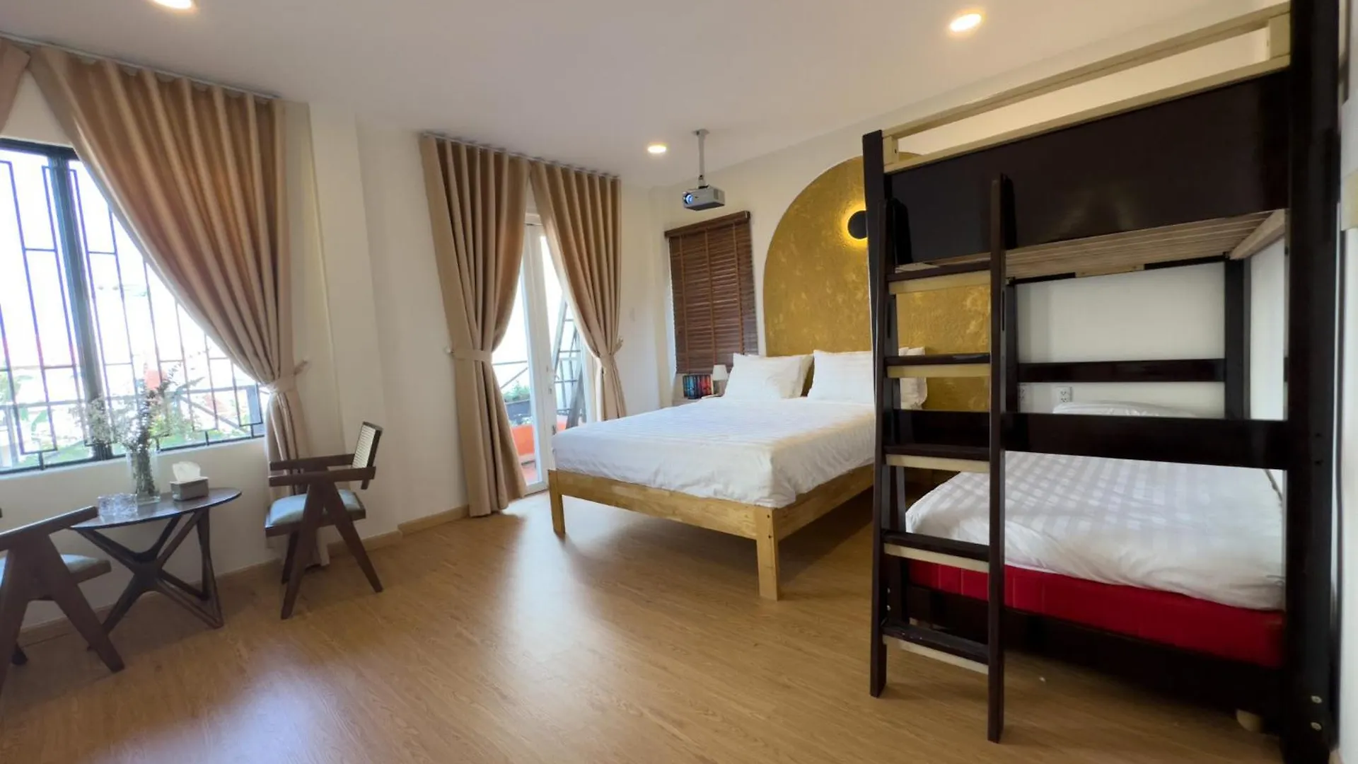 Hotel Airie Living Ho Či Minovo Město 3*,